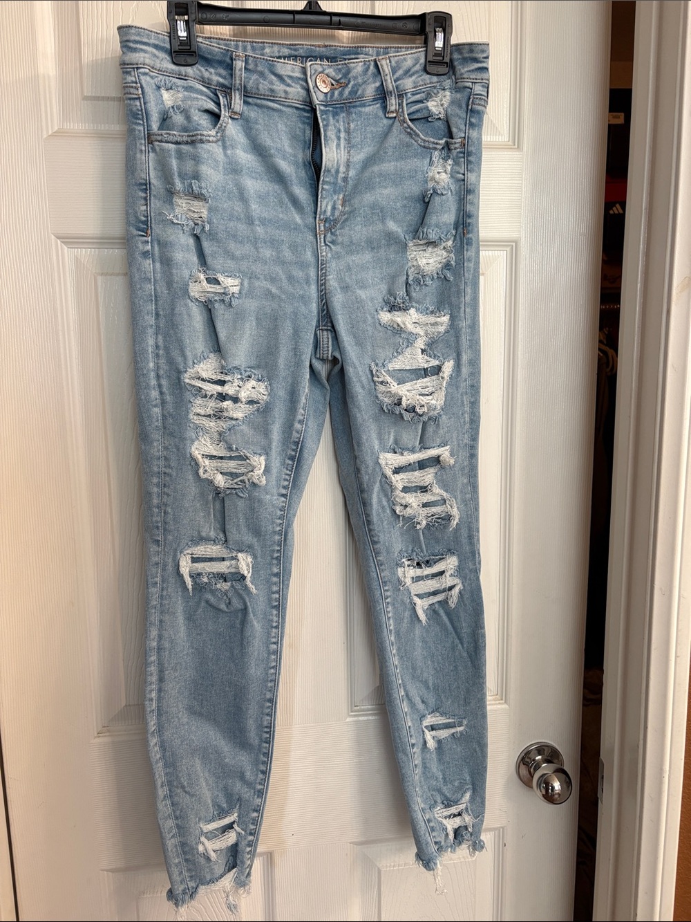 American Eagle Outfitters Light Blue Ripped Skinny Jeans